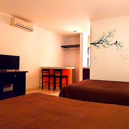 Hotel El Marques Merida Luaran gambar