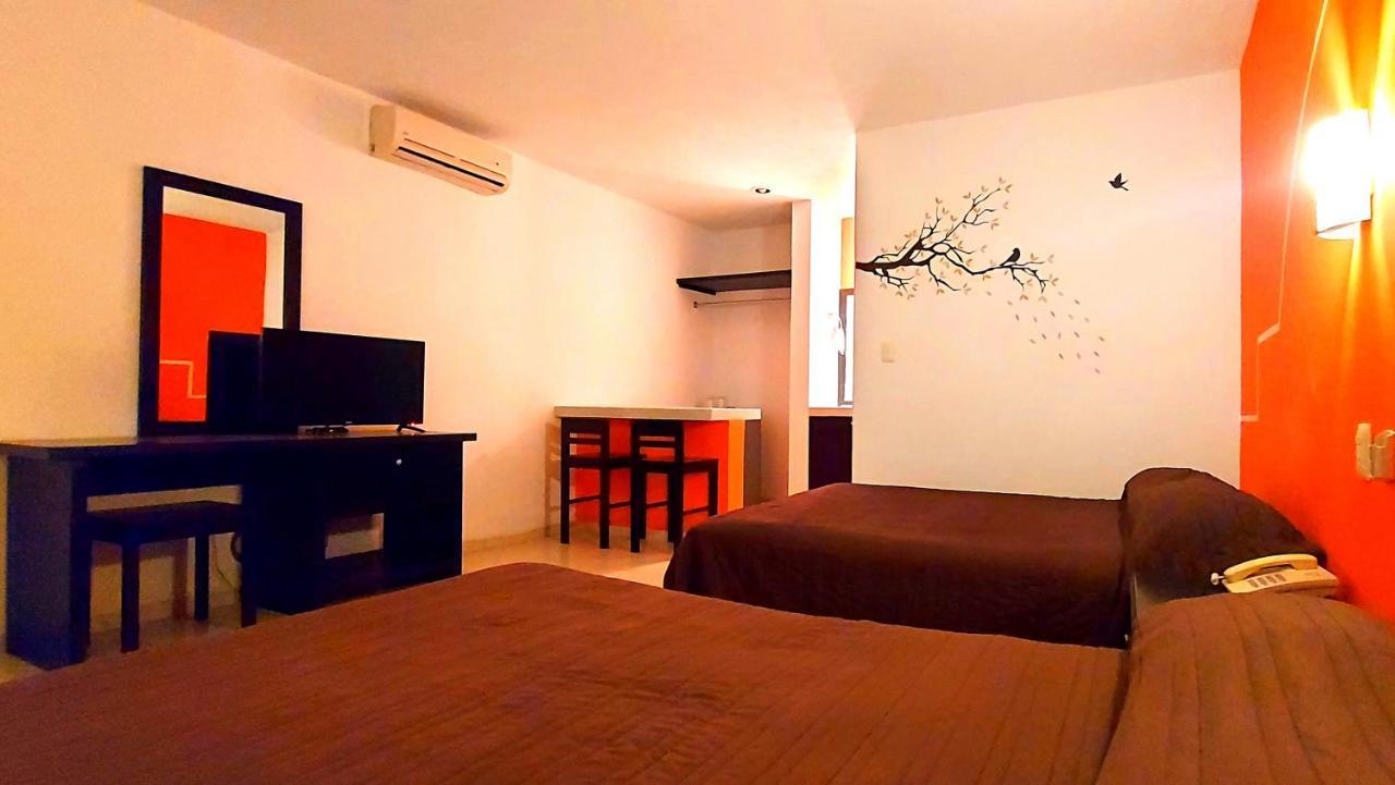 Hotel El Marques Merida Luaran gambar