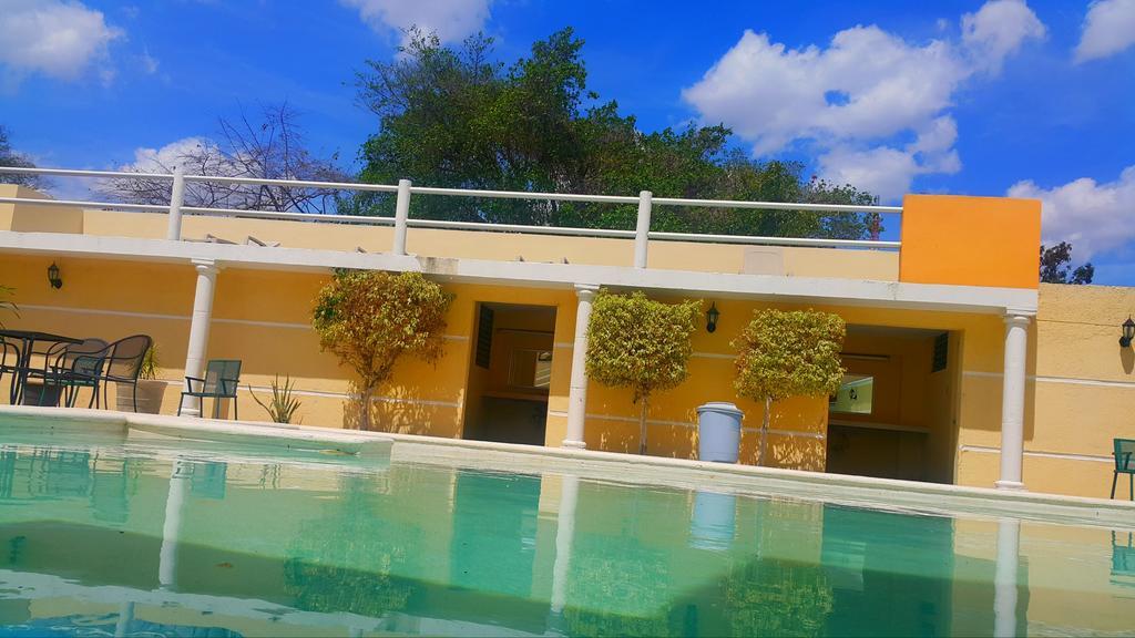 Hotel El Marques Merida Luaran gambar