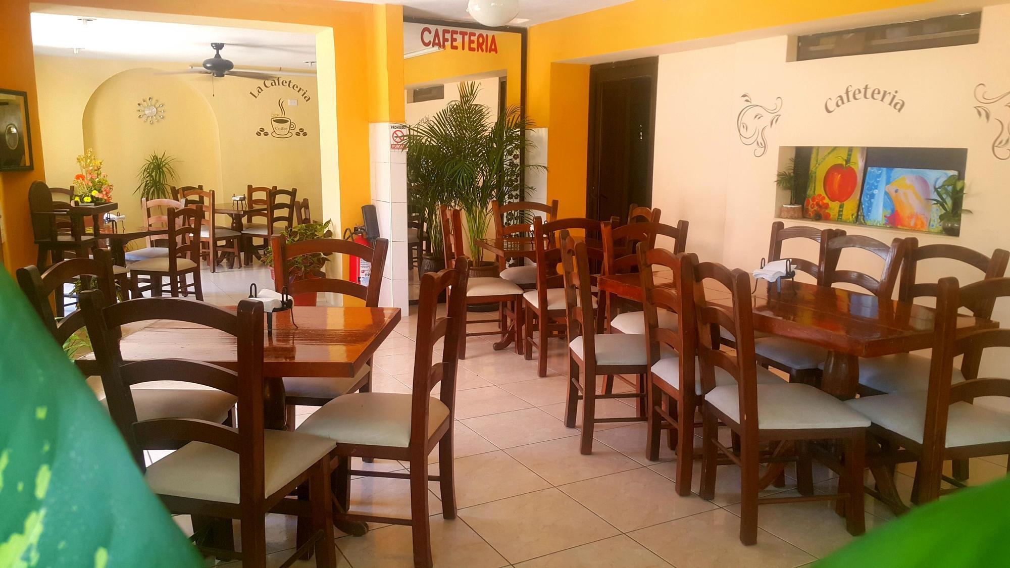 Hotel El Marques Merida Luaran gambar