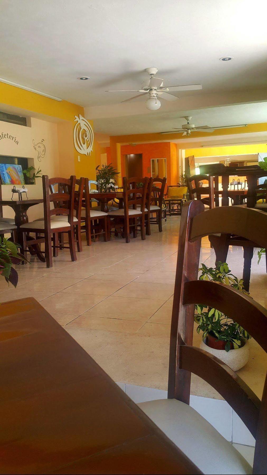 Hotel El Marques Merida Luaran gambar