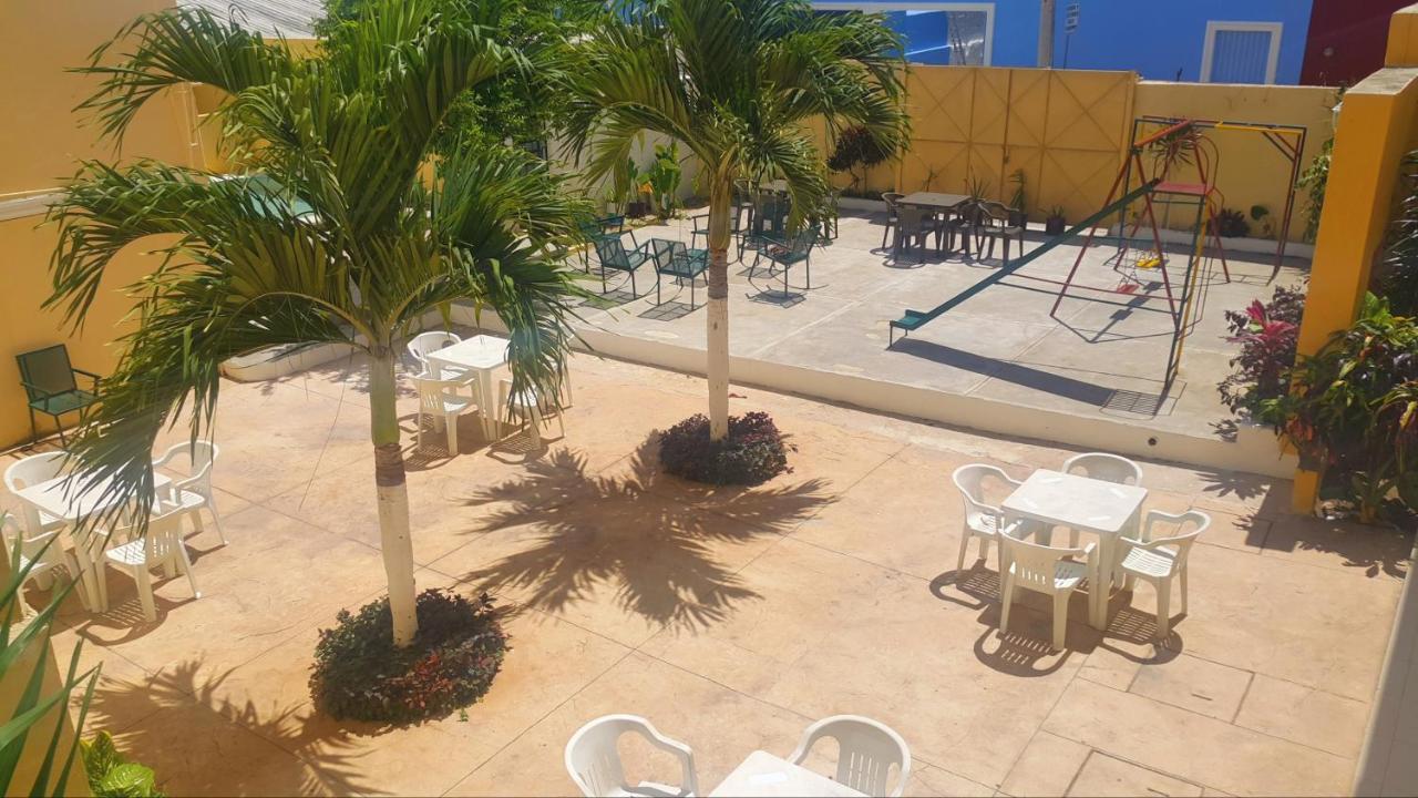Hotel El Marques Merida Luaran gambar